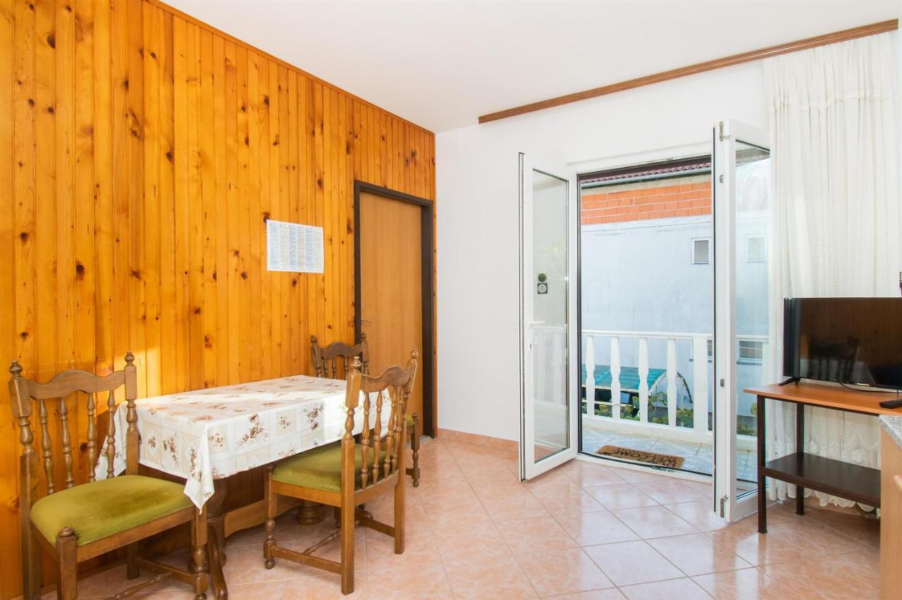 Apartment Mijo Vodice Buitenkant foto